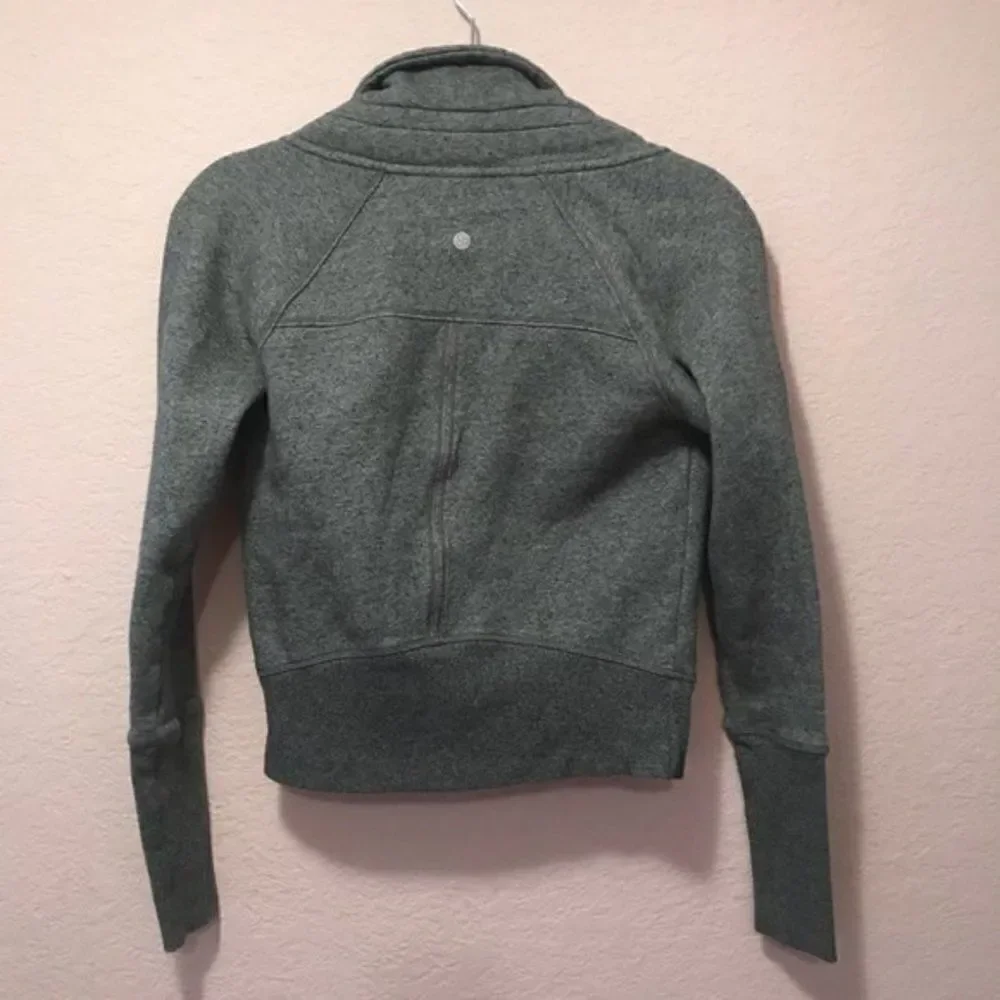 *30off3* Zella Gray Zip up Sweatshirt with snap on buttons. - Picture 7 of 9